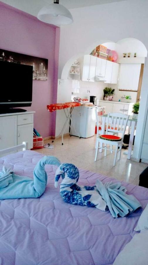 Yiota'S Cute Studio Paphos Eksteriør bilde
