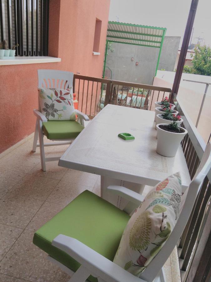 Yiota'S Cute Studio Paphos Eksteriør bilde